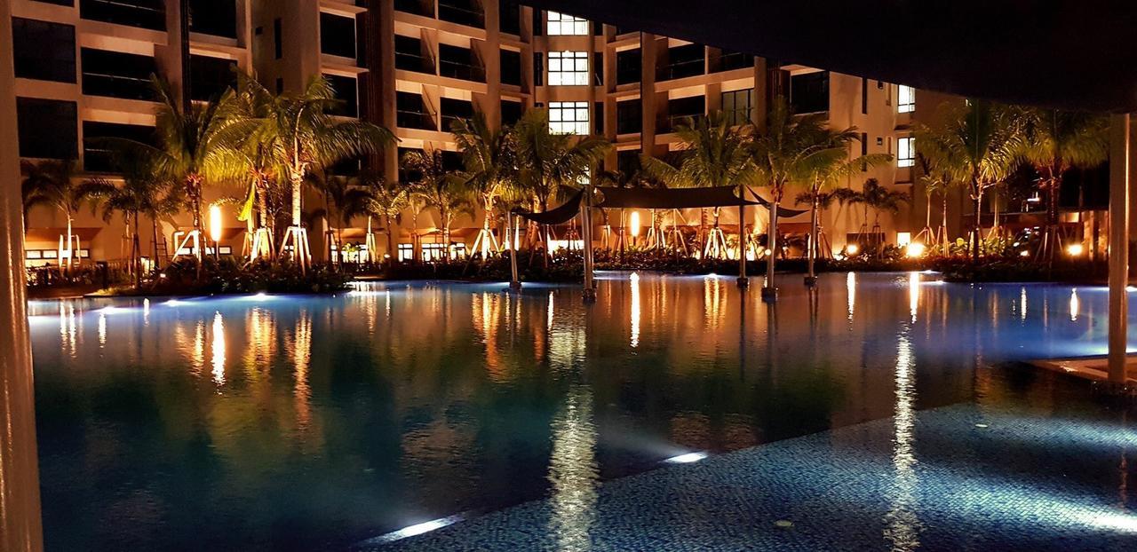 Barget And Lovely House At Atlantis Malacca Exteriör bild
